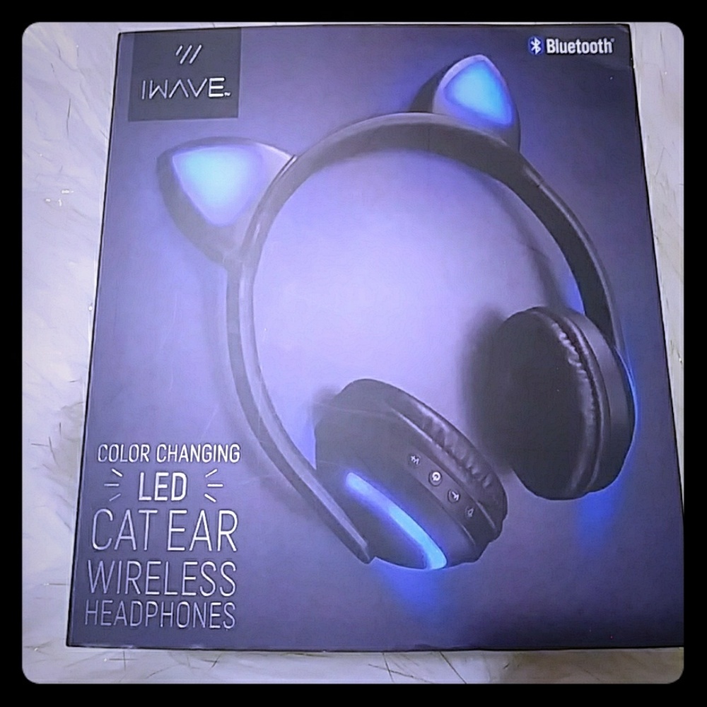 Color Changing LED Cat Ear Wireless Headphones